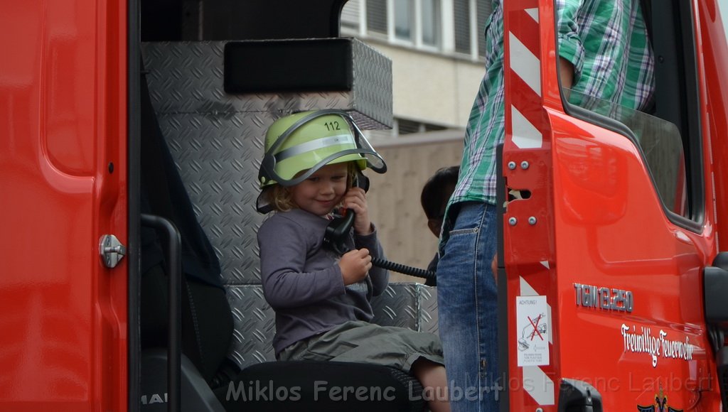 Tag der Offenen Tuer BF Koeln Weidenpesch Scheibenstr P711.JPG